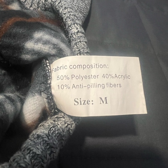 Macy’s Men’s medium zip up sweater - Picture 3 of 4